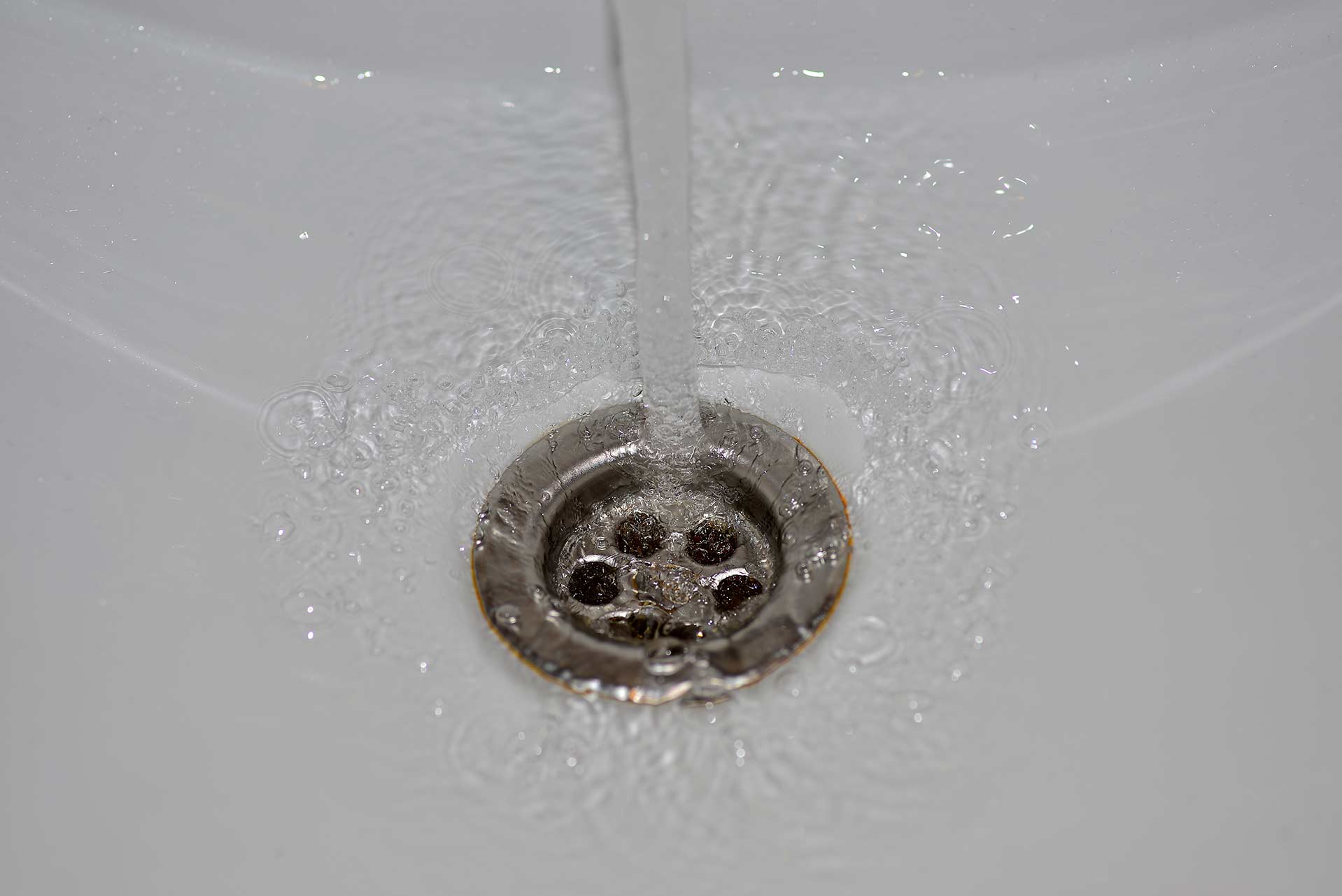 A2B Drains provides services to unblock blocked sinks and drains for properties in Wimborne Minster.